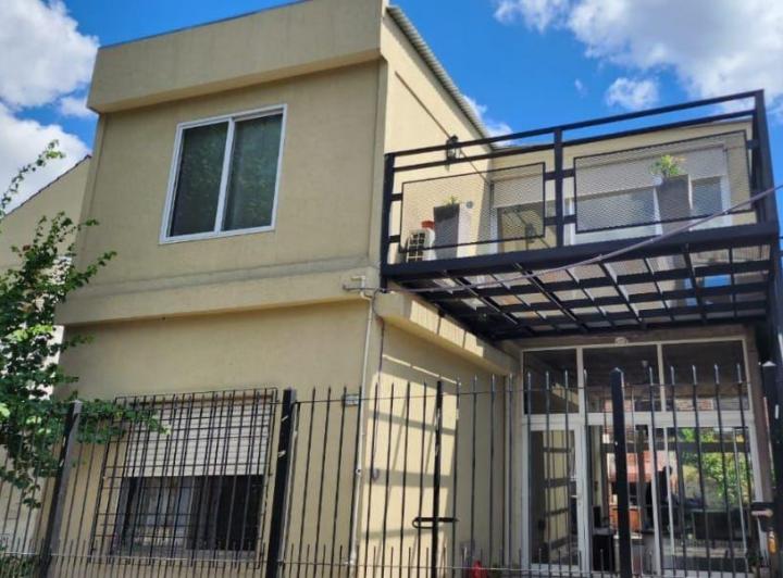 Casa · 150m² · 6 Ambientes · 1 Cochera
