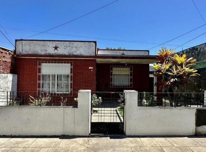 Casa · 80m² · 3 Ambientes · 1 Cochera