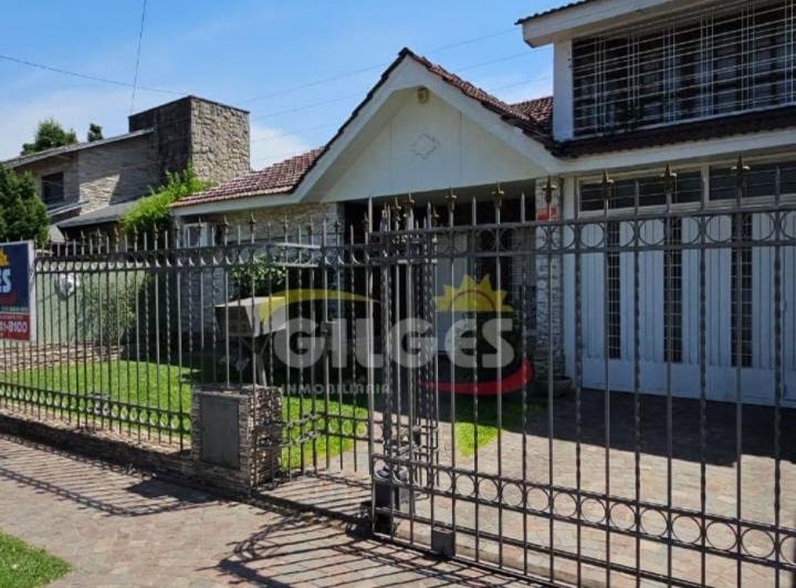 Casa · 160m² · 3 Ambientes · 1 Cochera