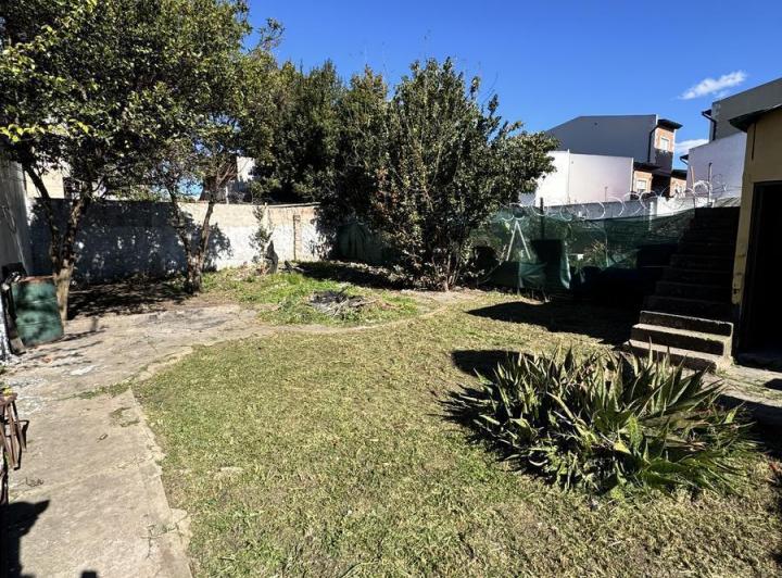 Casa · 80m² · 3 Ambientes · 3 Cocheras