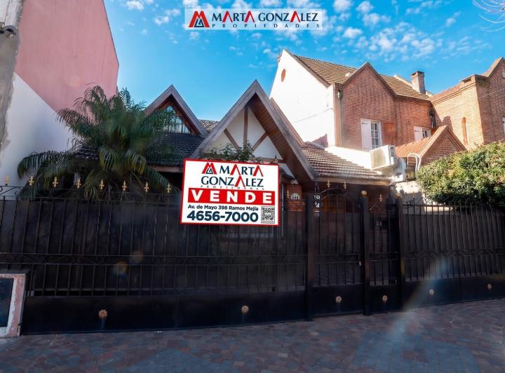Casa · 170m² · 4 Ambientes · 1 Cochera