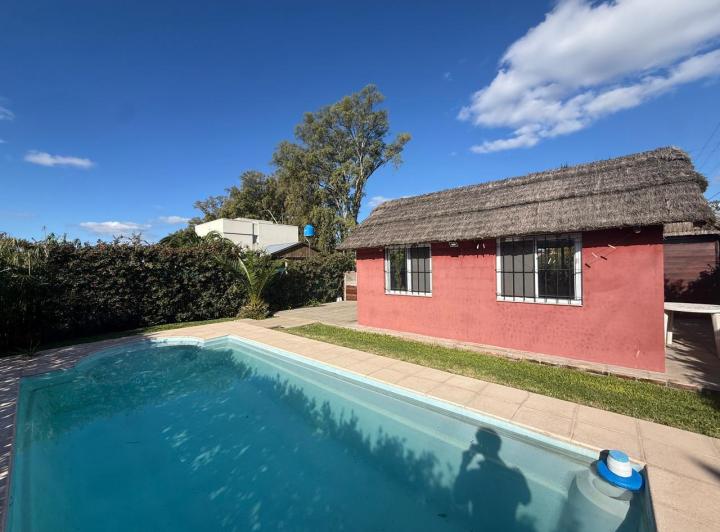 Casa · 35m² · 1 Ambiente · 4 Cocheras