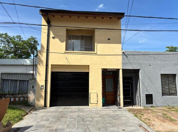 Casa · 110m² · 4 Ambientes · 1 Cochera