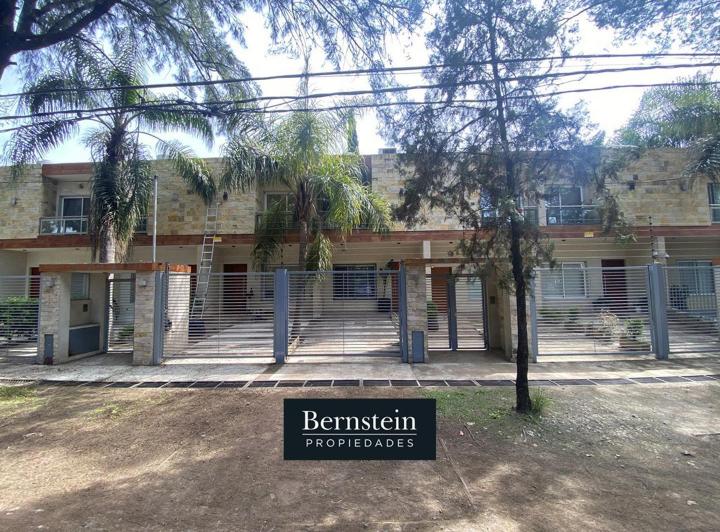 Casa · 100m² · 3 Ambientes · 1 Cochera