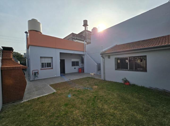 Casa · 95m² · 3 Ambientes · 1 Cochera
