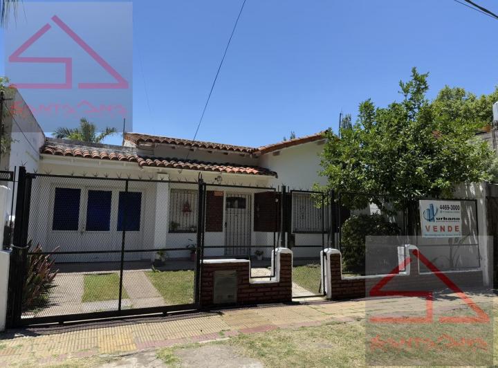 Casa · 120m² · 3 Ambientes · 2 Cocheras