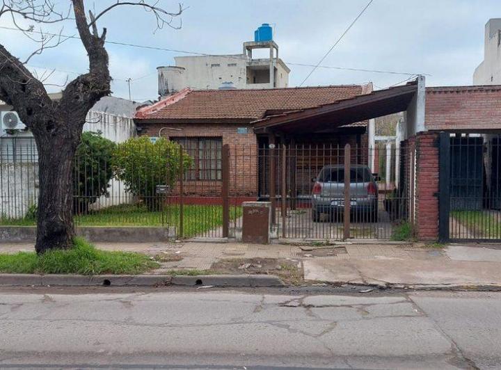 Casa · 92m² · 3 Ambientes · 1 Cochera