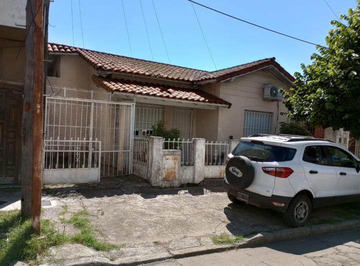 Casa · 107m² · 3 Ambientes · 1 Cochera