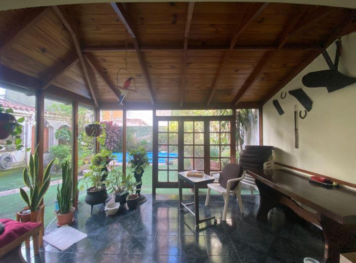Casa · 314m² · 7 Ambientes · 4 Cocheras