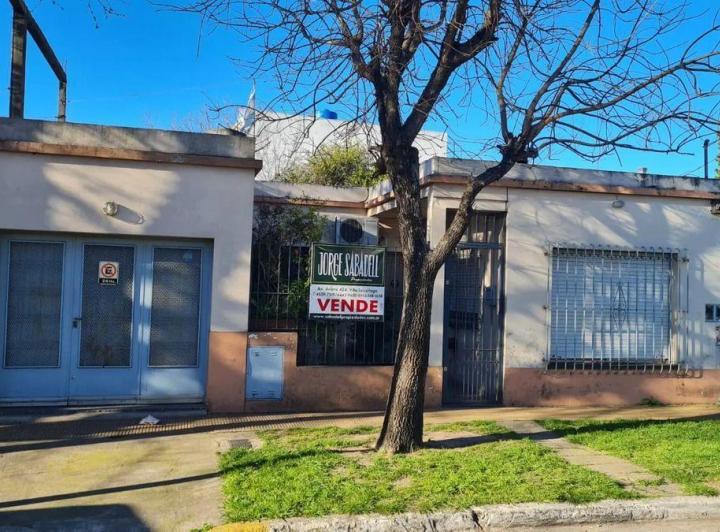 Casa · 100m² · 3 Ambientes · 1 Cochera