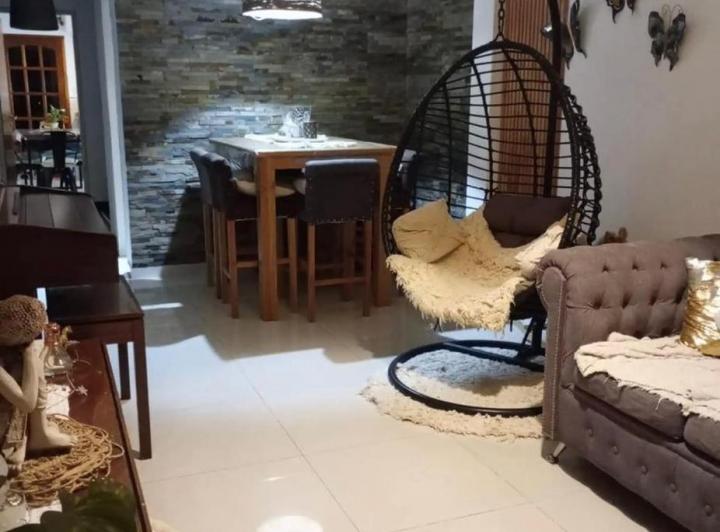 Casa · 2m² · 4 Ambientes