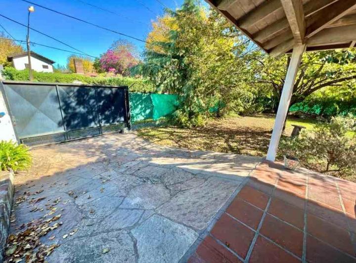 Casa · 180m² · 4 Ambientes · 1 Cochera
