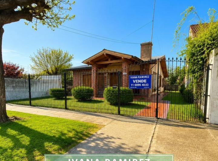 Casa · 90m² · 3 Ambientes · 1 Cochera