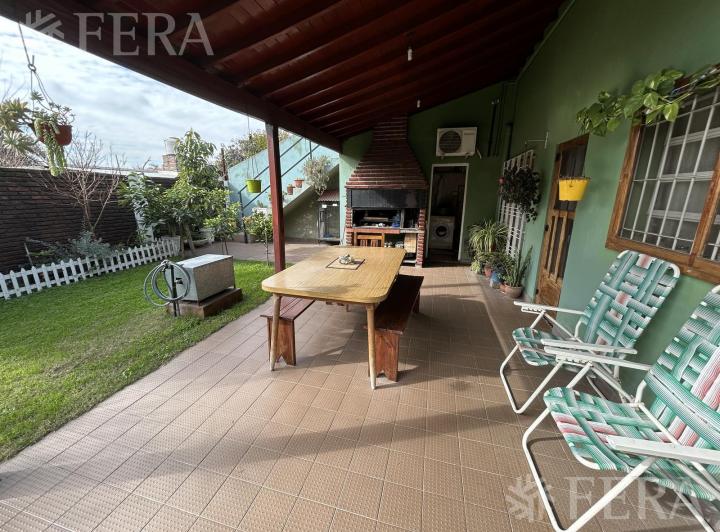 Casa · 96m² · 3 Ambientes · 1 Cochera