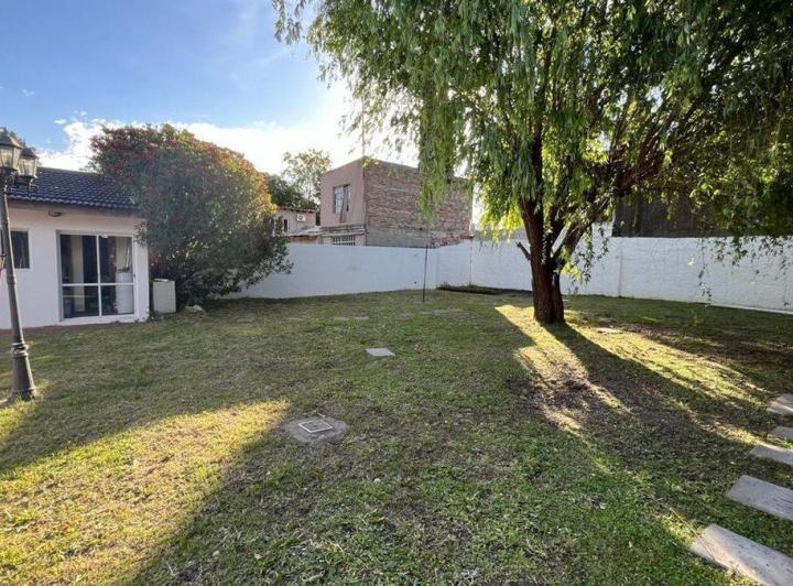 Casa · 116m² · 5 Ambientes · 2 Cocheras