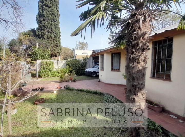 Casa · 420m² · 3 Ambientes · 1 Cochera