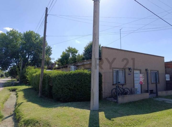 Casa · 80m² · 4 Ambientes · 1 Cochera
