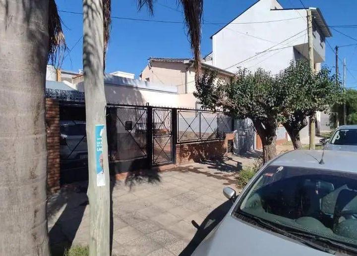 Casa · 110m² · 3 Ambientes · 1 Cochera