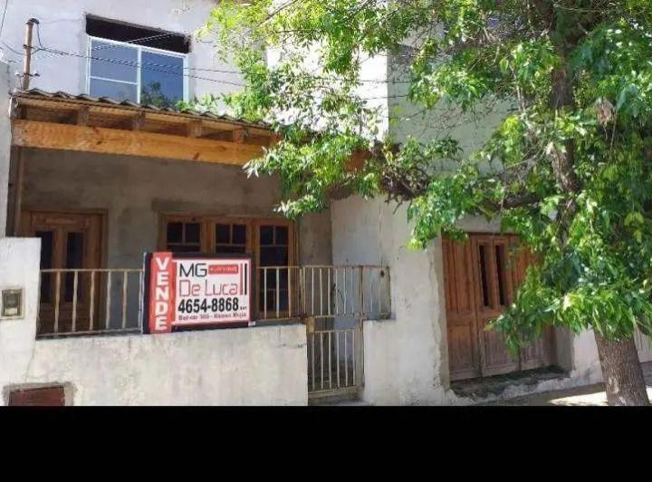 Casa · 160m² · 4 Ambientes · 1 Cochera