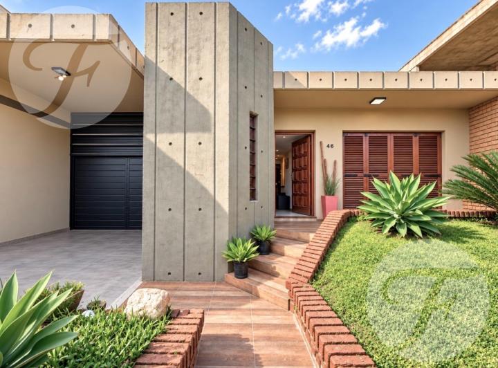 Casa · 189m² · 4 Ambientes · 2 Cocheras
