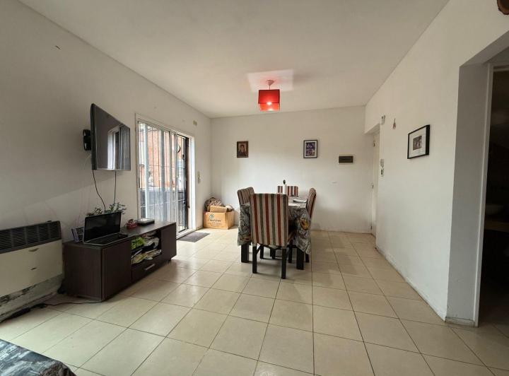 Casa · 100m² · 4 Ambientes · 1 Cochera