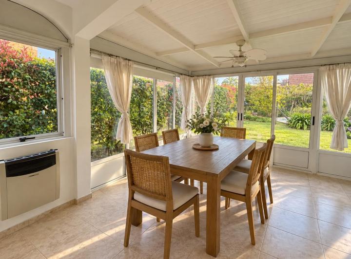 Casa · 111m² · 5 Ambientes · 1 Cochera