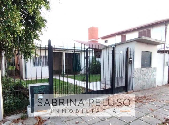 Casa · 456m² · 4 Ambientes · 1 Cochera