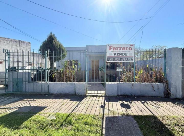 Casa · 180m² · 6 Ambientes · 3 Cocheras