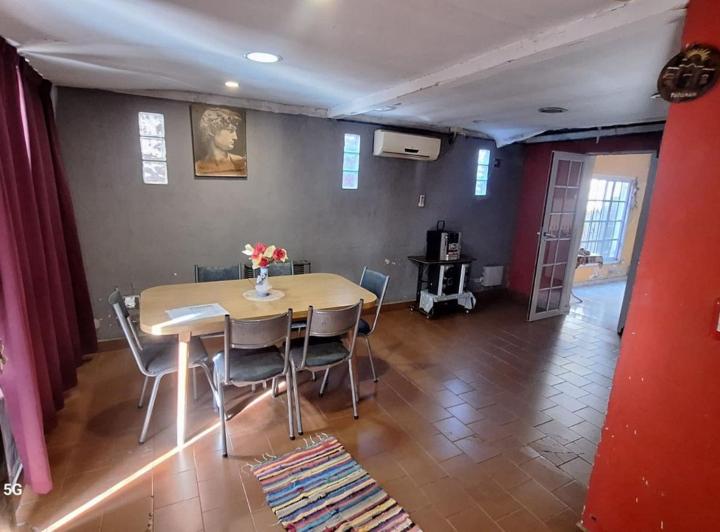 Casa · 103m² · 4 Ambientes · 1 Cochera