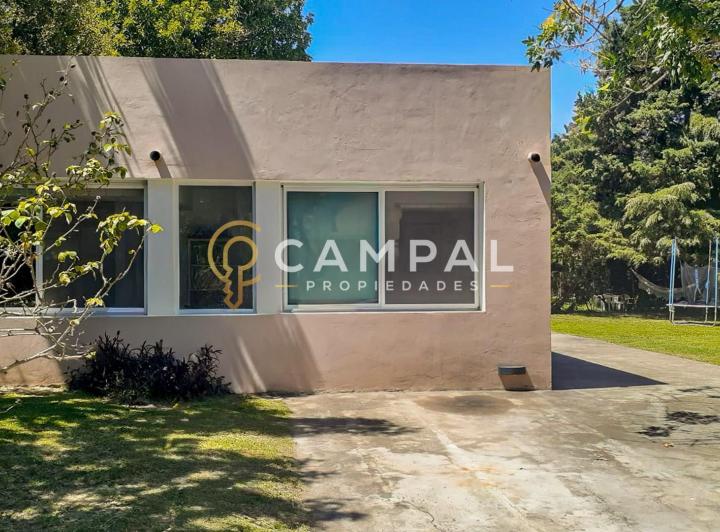Casa · 98m² · 4 Ambientes · 1 Cochera