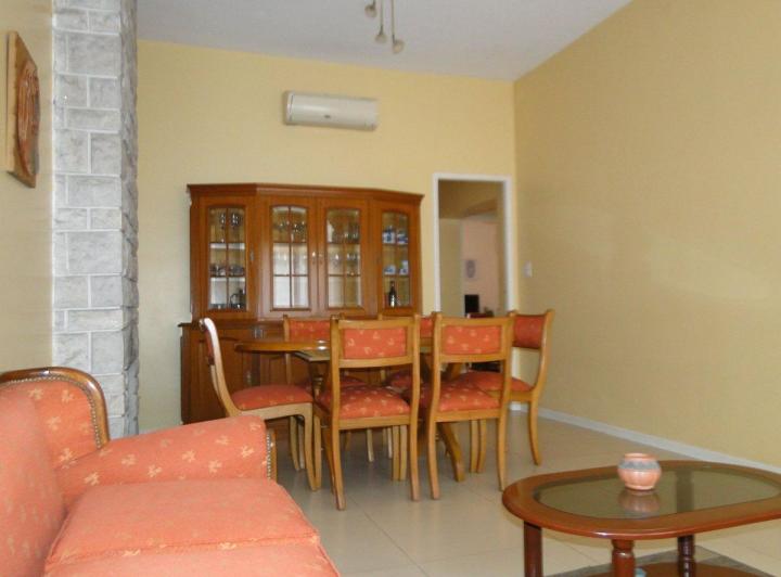 Casa · 331m² · 5 Ambientes · 3 Cocheras