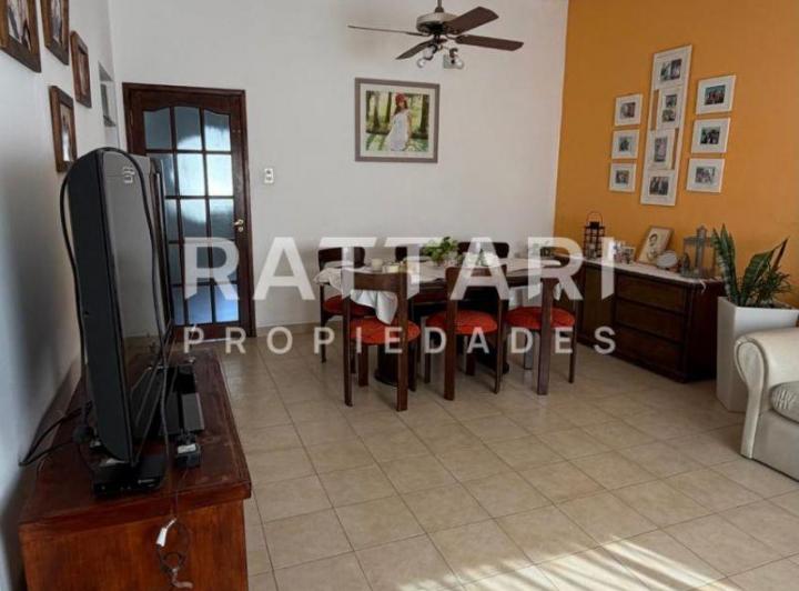 Casa · 130m² · 4 Ambientes · 1 Cochera