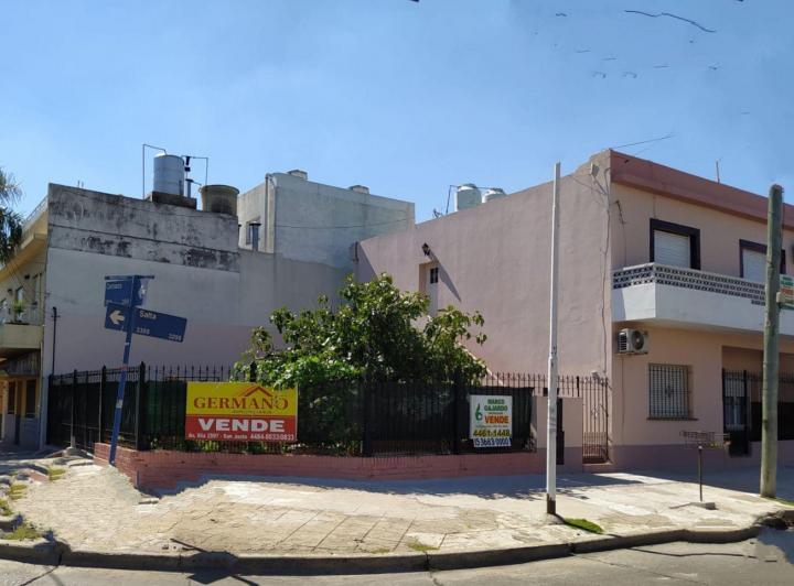 Casa · 180m² · 6 Ambientes · 2 Cocheras