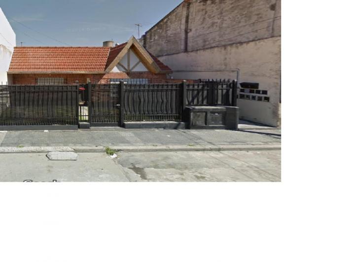 Casa · 80m² · 3 Ambientes · 1 Cochera