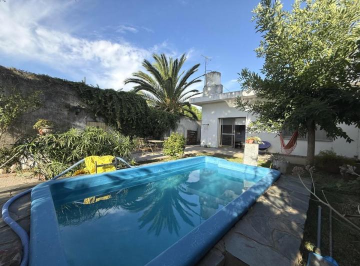 Casa · 81m² · 4 Ambientes · 1 Cochera