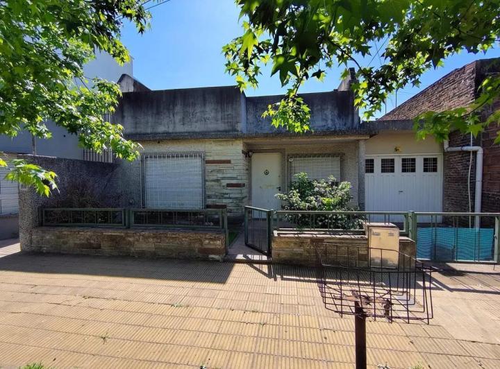 Casa · 135m² · 4 Ambientes · 1 Cochera