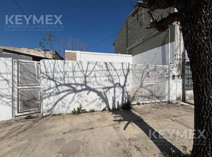 Casa · 57m² · 3 Ambientes · 2 Cocheras