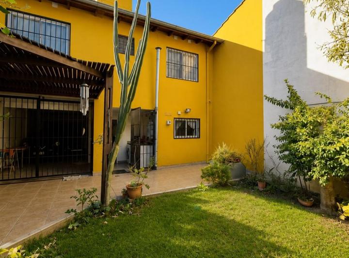 Casa · 120m² · 4 Ambientes · 1 Cochera