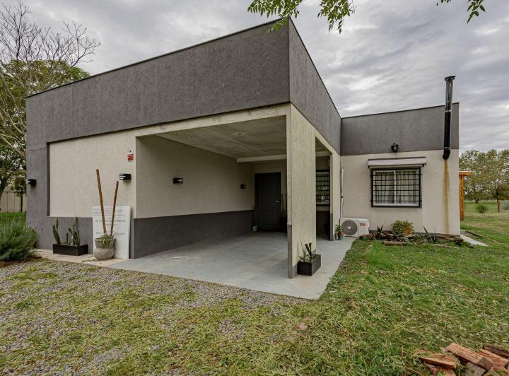 Casa · 120m² · 4 Ambientes · 2 Cocheras