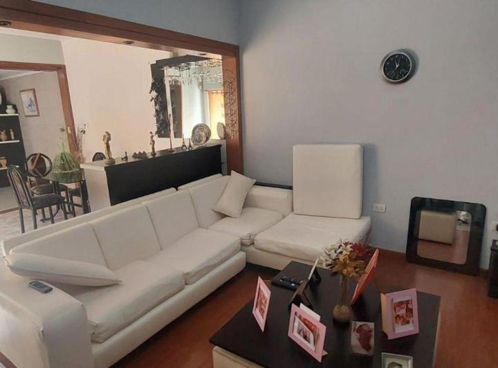 Casa · 230m² · 1 Cochera