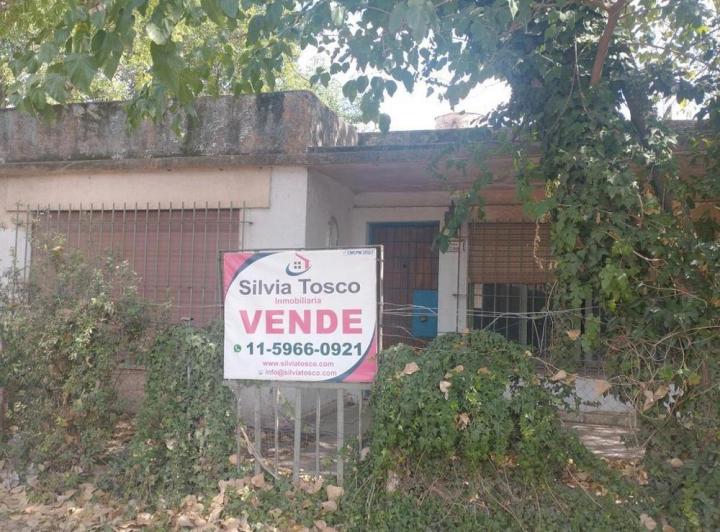 Casa · 655ha · 6 Ambientes · 4 Cocheras
