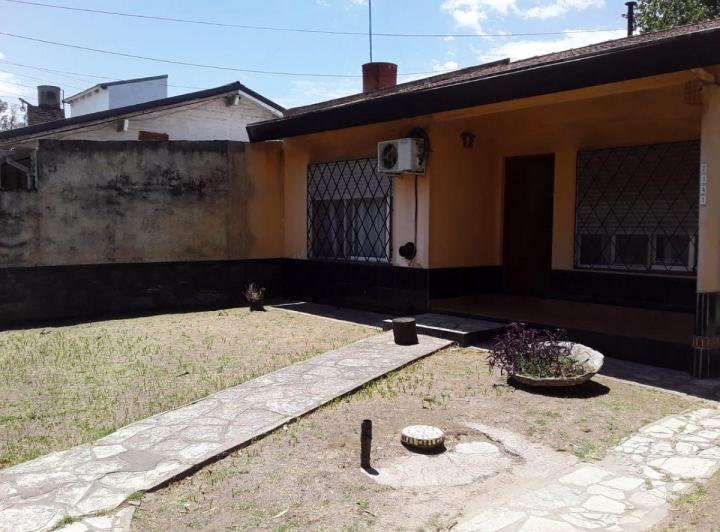 Casa · 80m² · 3 Ambientes · 1 Cochera