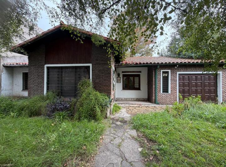 Casa · 169m² · 4 Ambientes · 1 Cochera