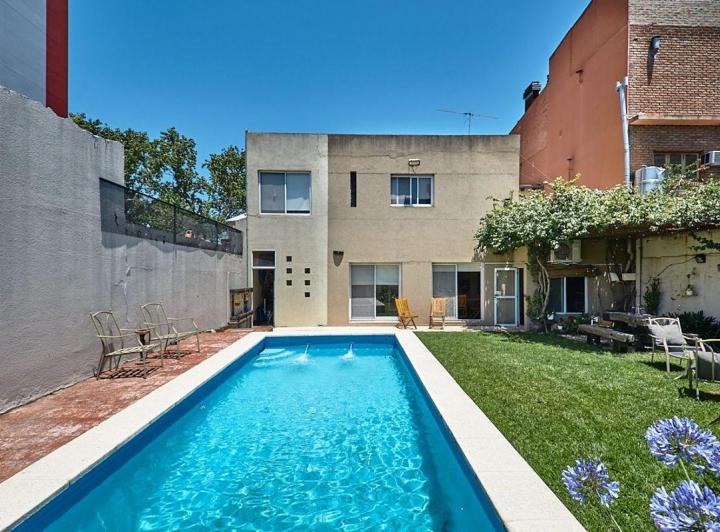 Casa · 235m² · 3 Ambientes · 1 Cochera
