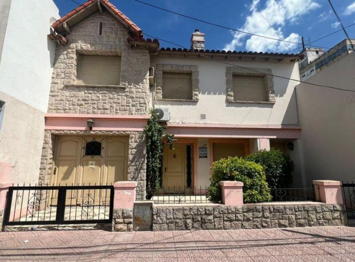 Casa · 181m² · 4 Ambientes