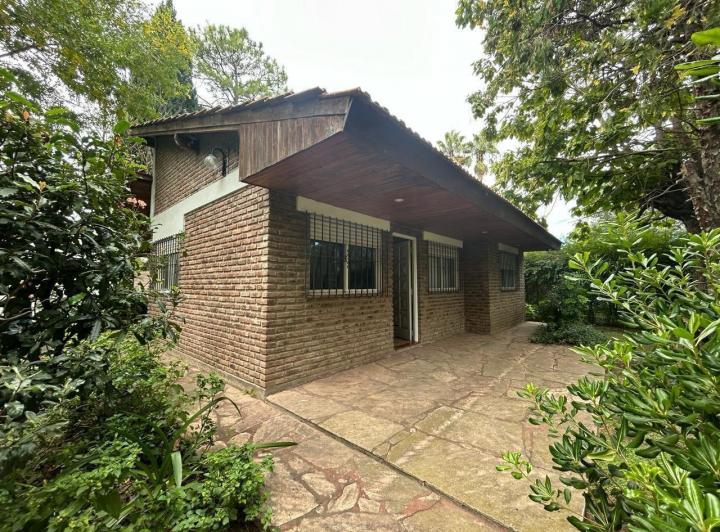 Casa · 90m² · 3 Ambientes · 1 Cochera
