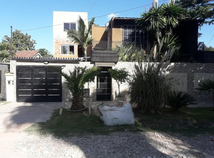 Casa · 250m² · 6 Ambientes