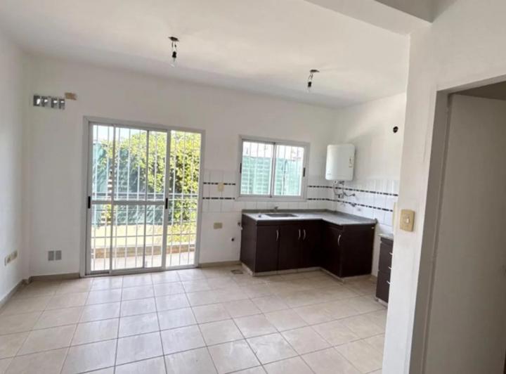 Casa · 75m² · 3 Ambientes · 1 Cochera