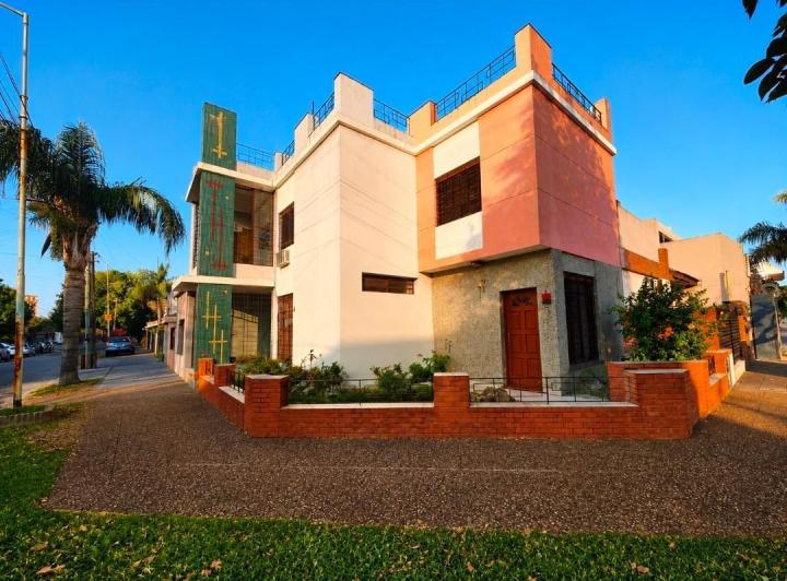 Casa · 130m² · 5 Ambientes · 1 Cochera