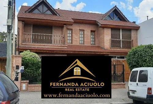 Casa · 281m² · 5 Ambientes · 3 Cocheras